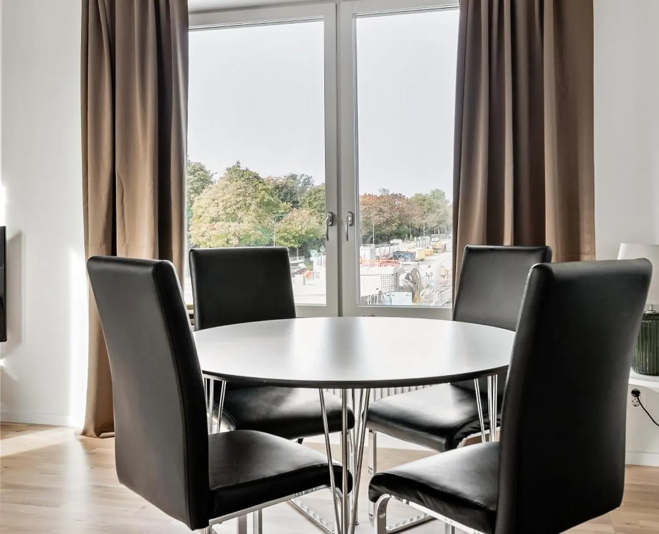 דירה Stylish Urban Home In שטוקהולם